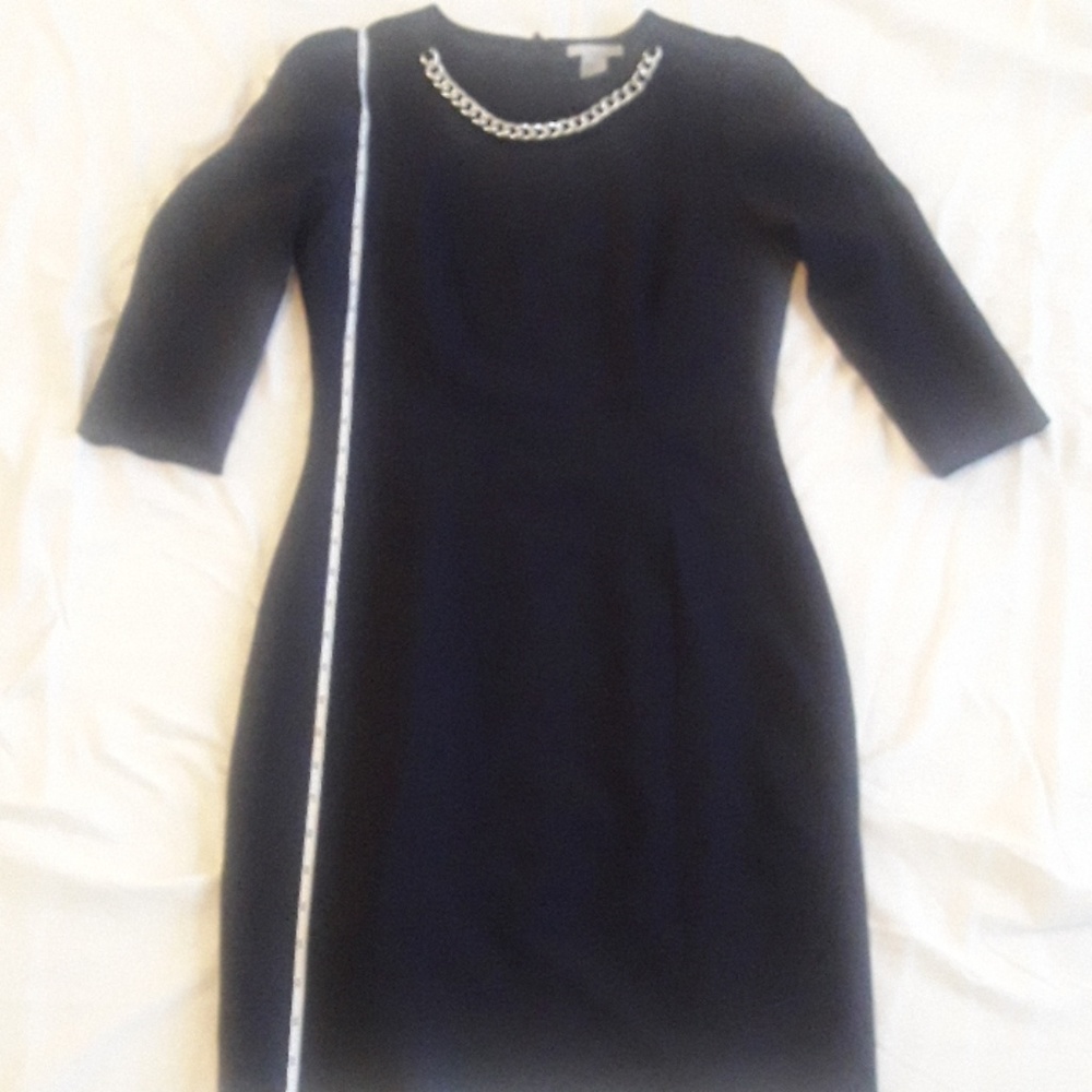 Dress - Picture 8 of 8